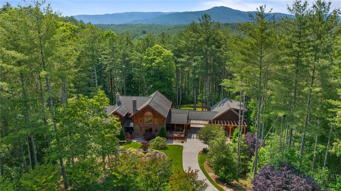 5626 Rocky Falls Lane Property Photo 3