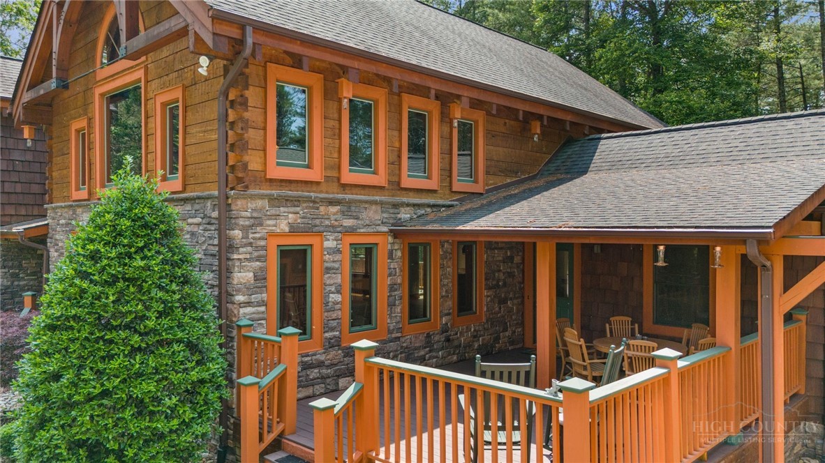 5626 Rocky Falls Lane Property Photo 7