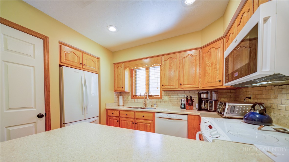 140 Pond View Lane Blue Ridge #4 Property Photo 6