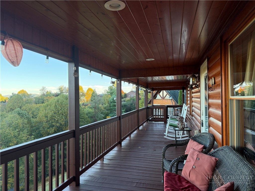 425 Raven Road Property Photo 4