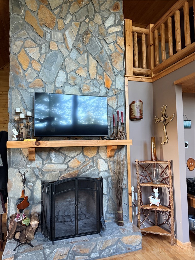 425 Raven Road Property Photo 7