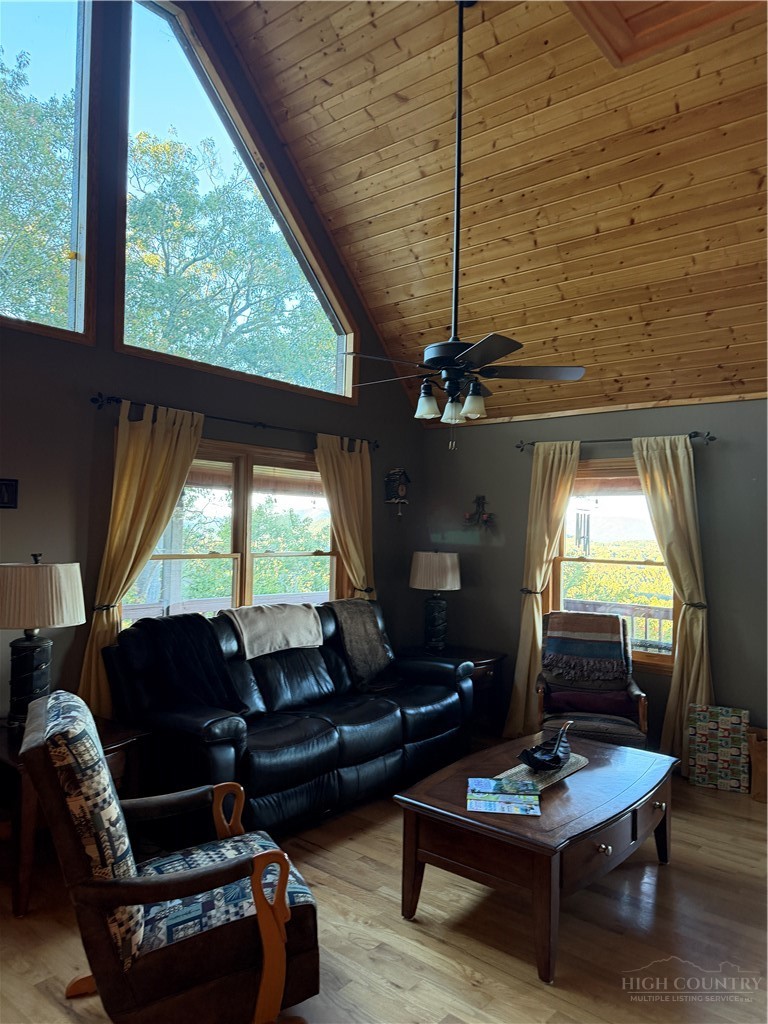 425 Raven Road Property Photo 10