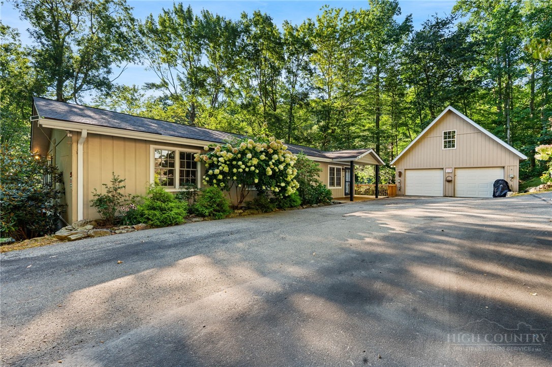 150 Watauga River Road Property Photo 1
