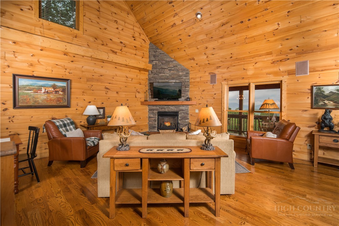 359 Running Deer Trail Property Photo 4