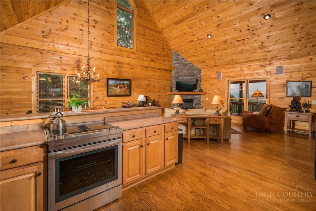 359 Running Deer Trail Property Photo 5