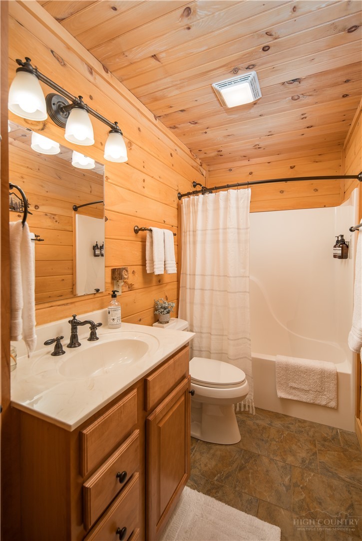 359 Running Deer Trail Property Photo 11