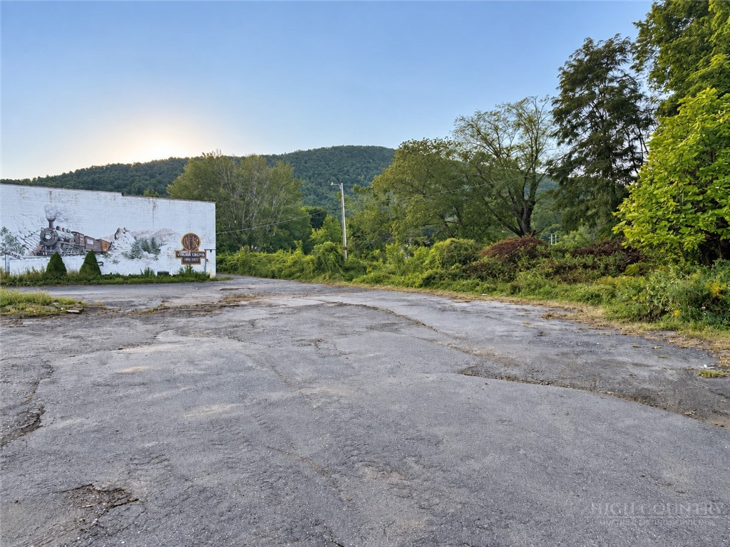 Tbd E 2nd Street Property Photo 3
