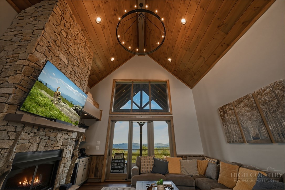 40 Vineyard Trail Property Photo 8