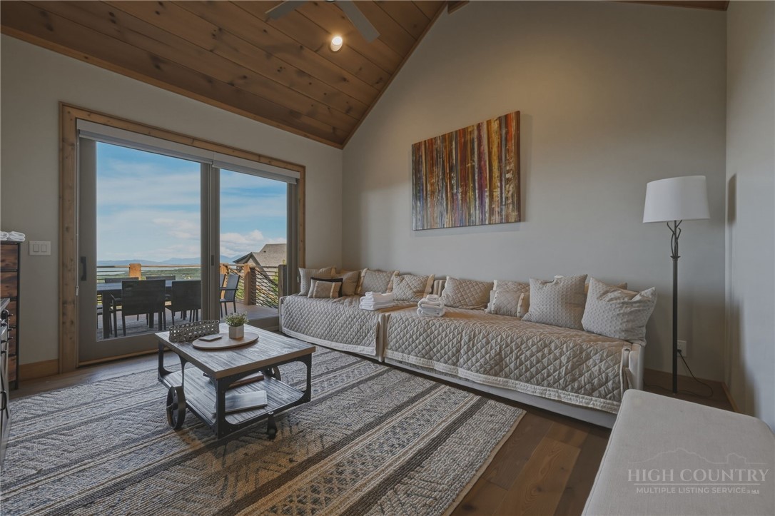 40 Vineyard Trail Property Photo 30