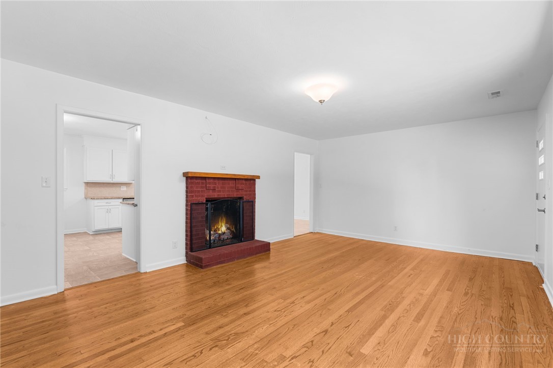 118 Rainbow Trail Property Photo 5