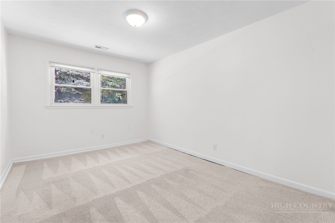 118 Rainbow Trail Property Photo 14