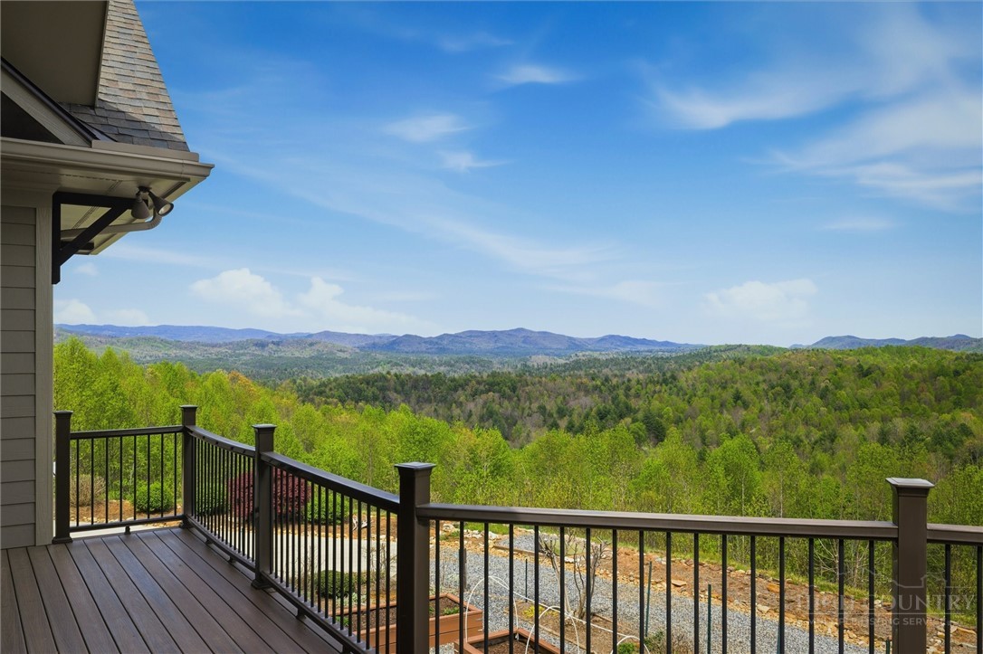 1638 Johns Ridge Parkway Property Photo 8