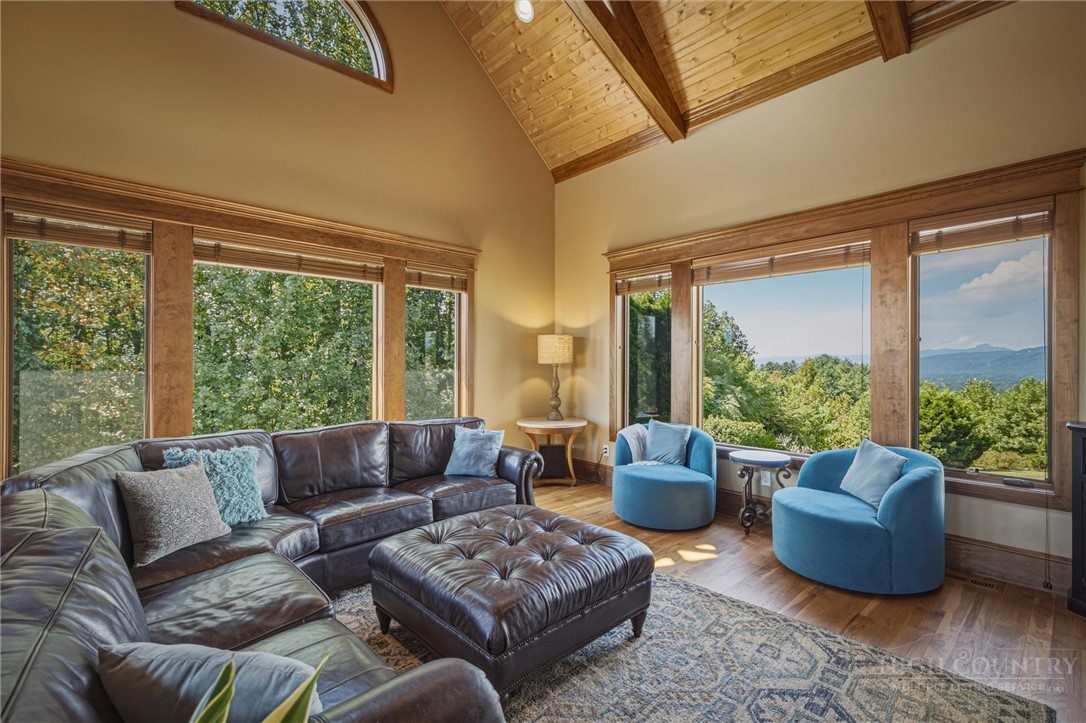 1638 Johns Ridge Parkway Property Photo 11