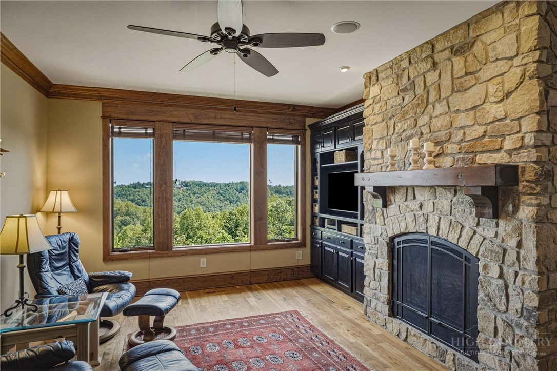 1638 Johns Ridge Parkway Property Photo 13