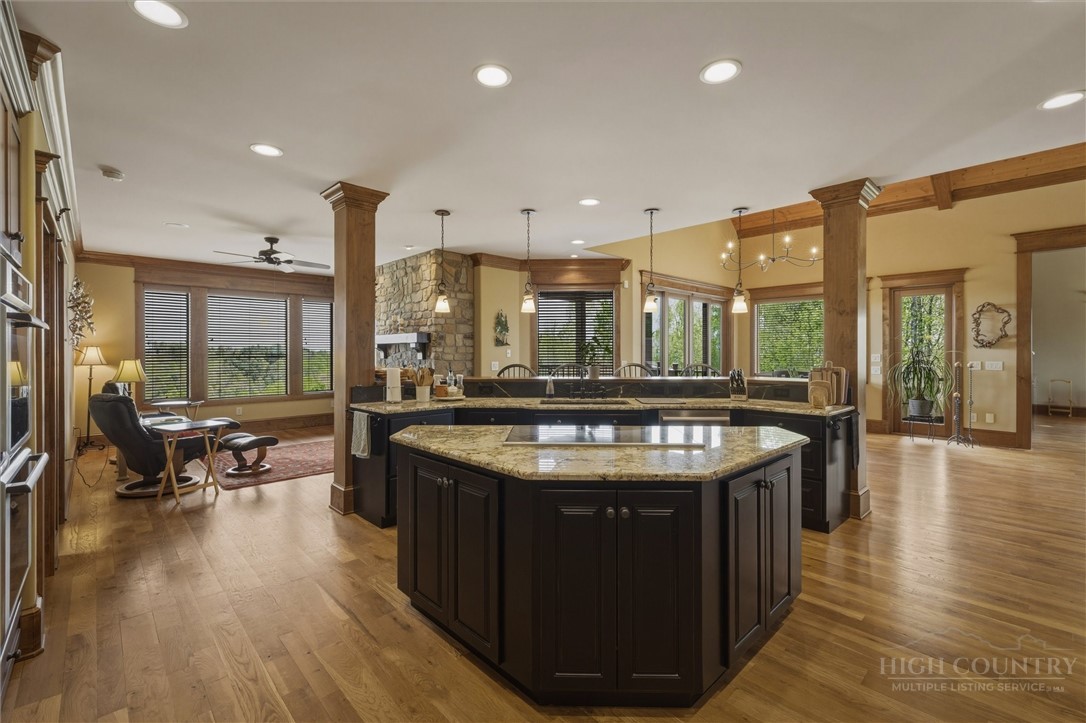 1638 Johns Ridge Parkway Property Photo 16