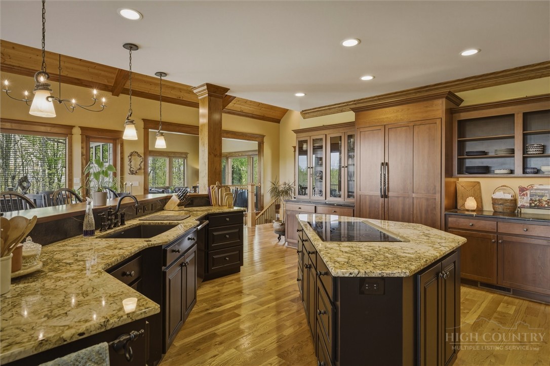 1638 Johns Ridge Parkway Property Photo 17