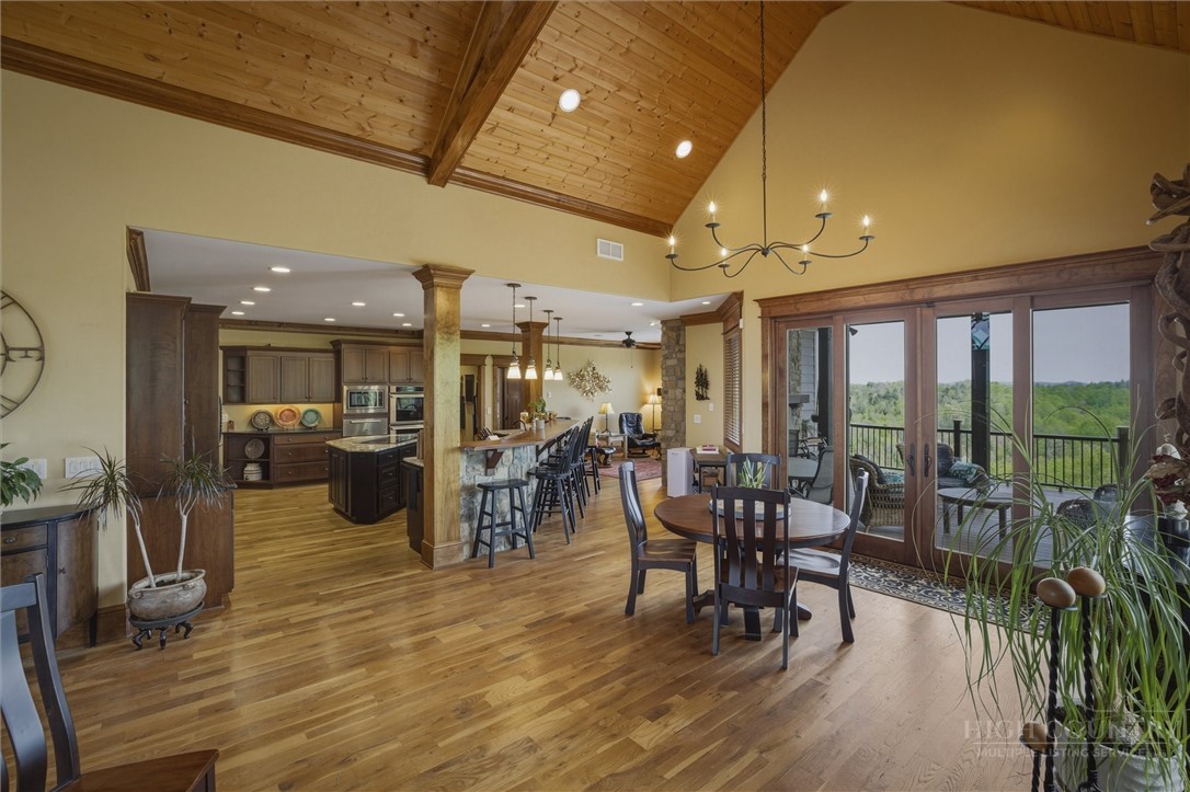 1638 Johns Ridge Parkway Property Photo 19