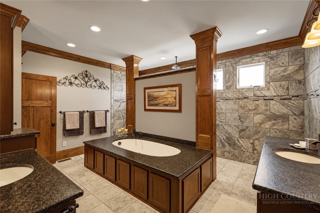 1638 Johns Ridge Parkway Property Photo 23