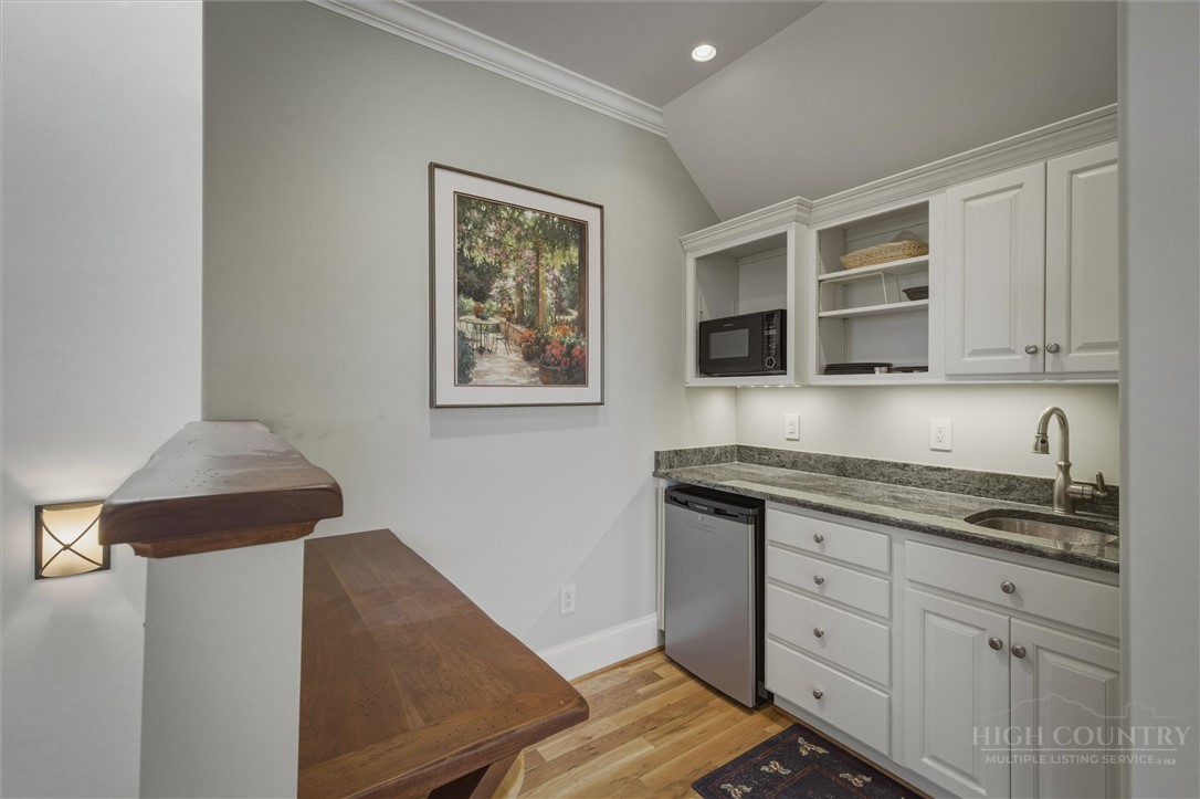 1638 Johns Ridge Parkway Property Photo 26