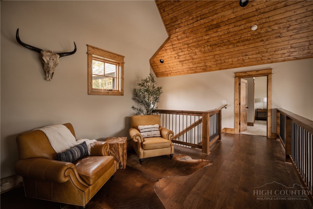 28 Thunderbolt Drive Property Photo 18