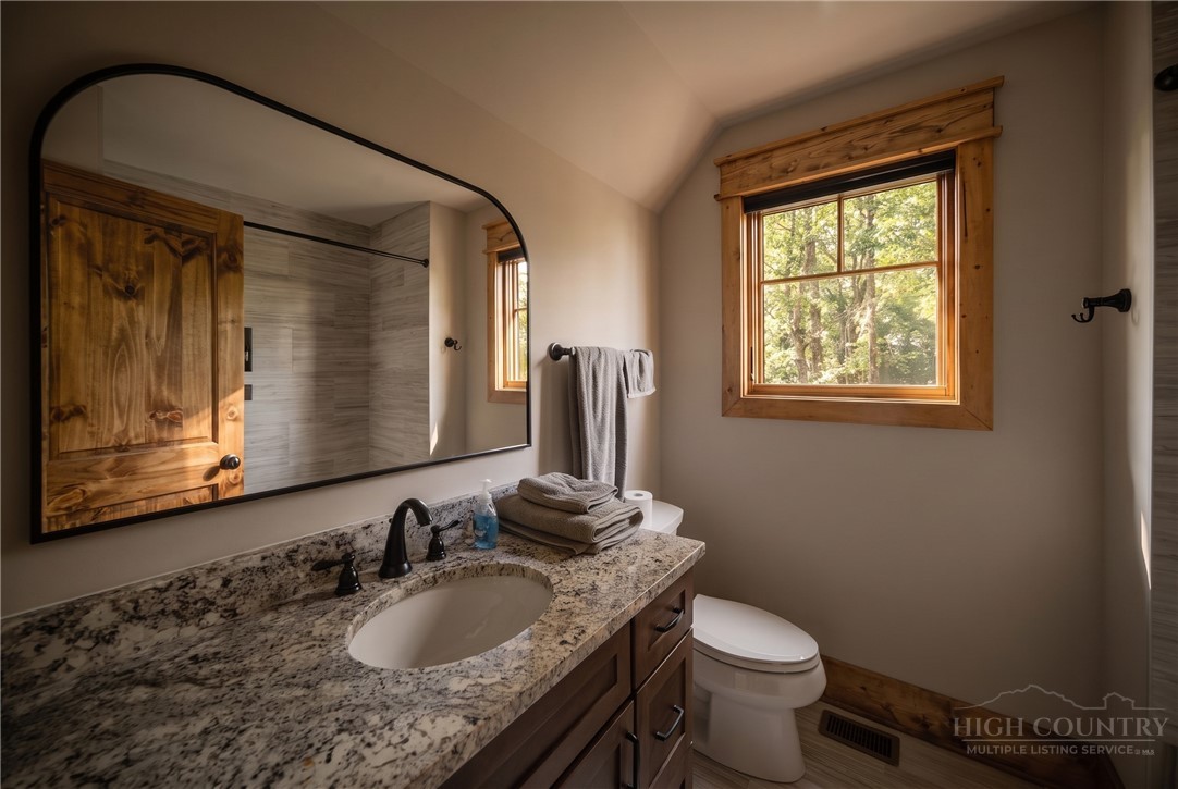 28 Thunderbolt Drive Property Photo 23
