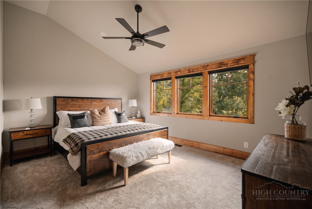 28 Thunderbolt Drive Property Photo 29
