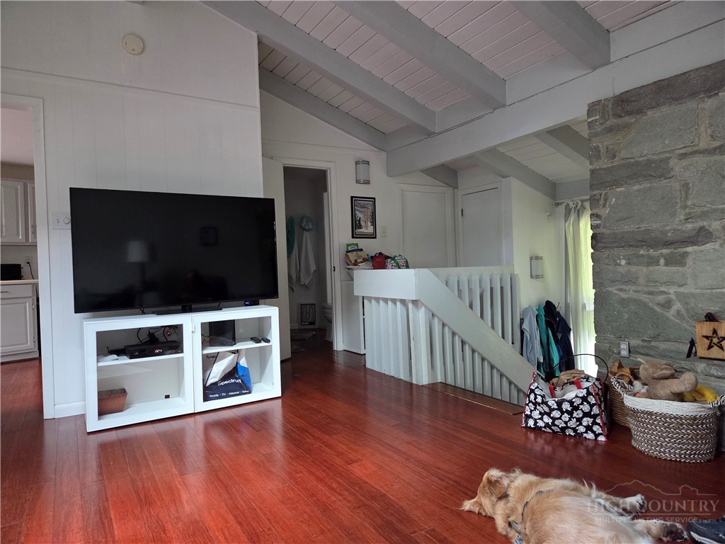 106 Beechwood Lane 1 Property Photo 6