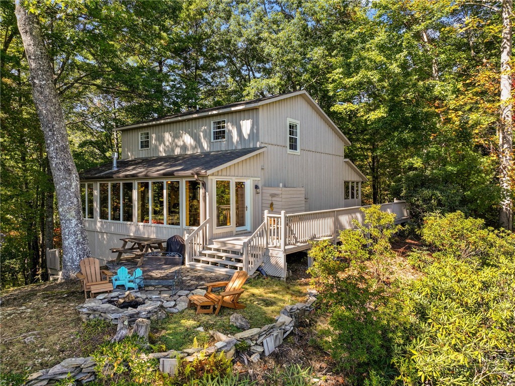 7954 Bailey Falls Lane Property Photo 4