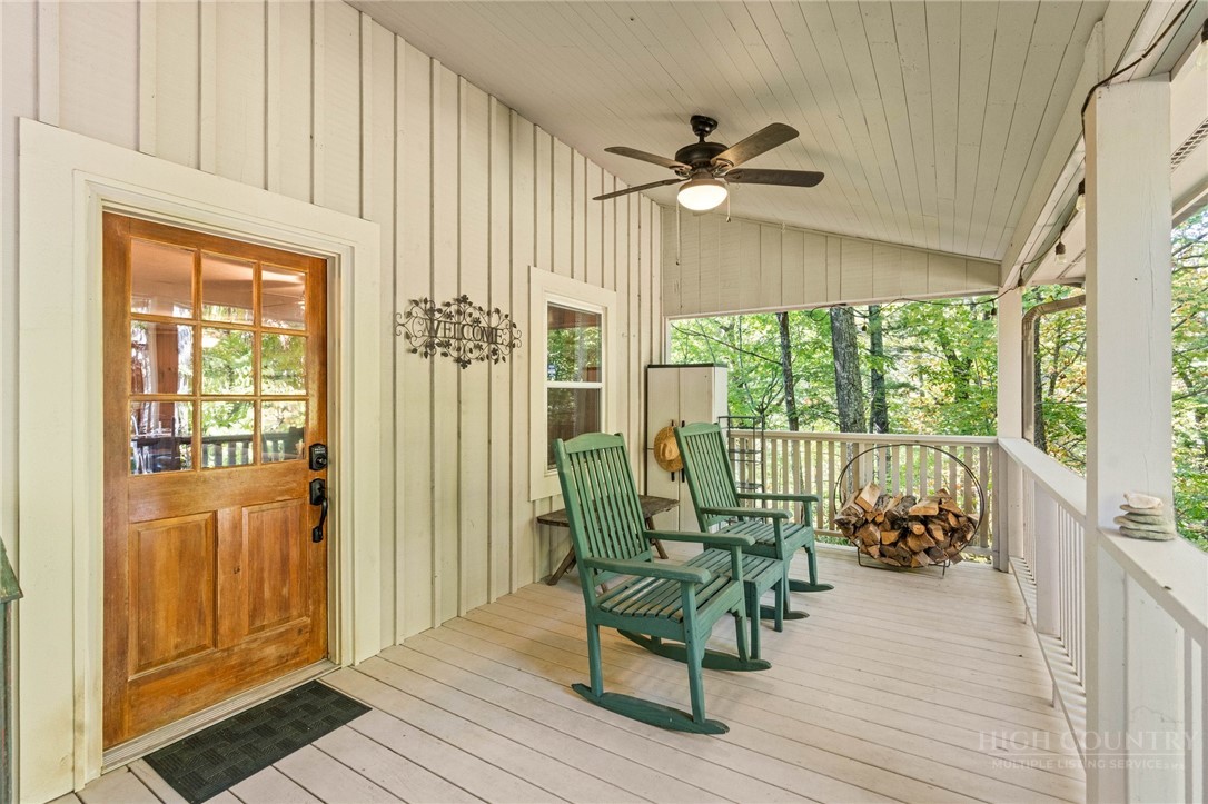7954 Bailey Falls Lane Property Photo 6