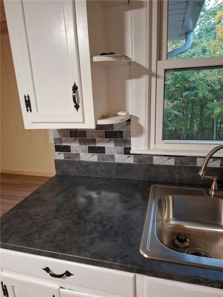 254 Collins Road Property Photo 4