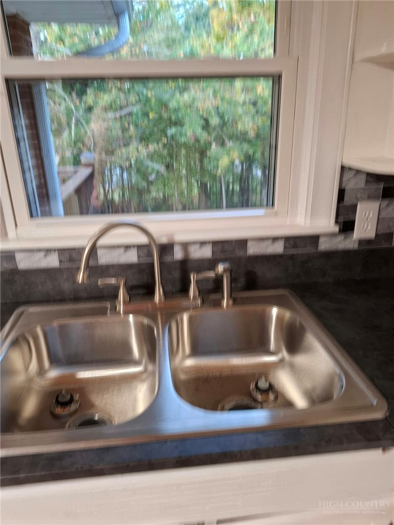 254 Collins Road Property Photo 5
