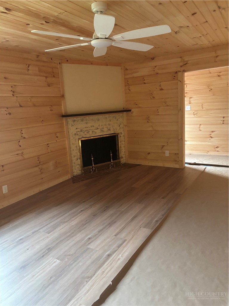 254 Collins Road Property Photo 16