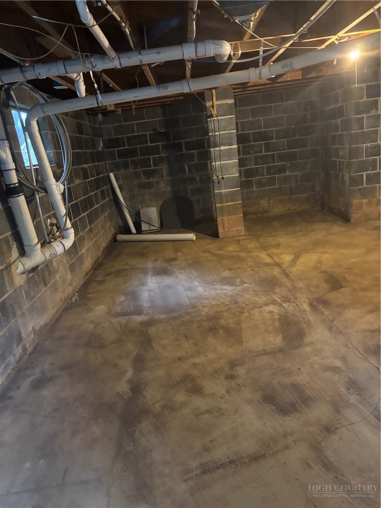 254 Collins Road Property Photo 31