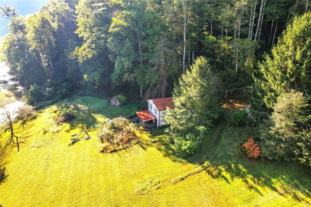 5521 Elk Creek Darby Road Property Photo 8