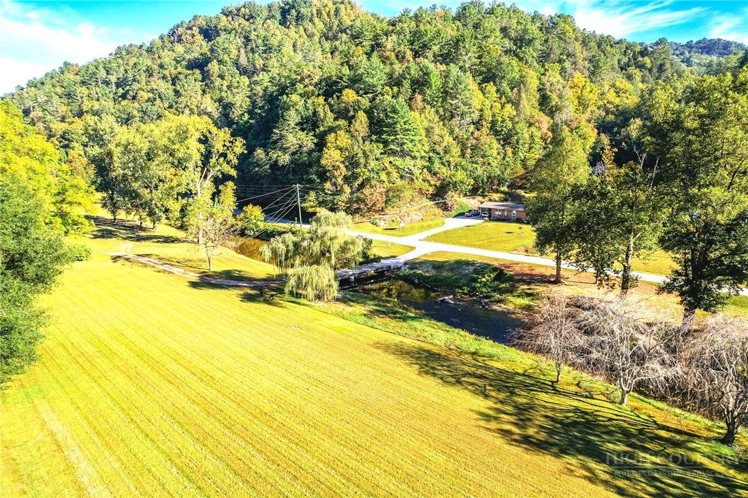 5521 Elk Creek Darby Road Property Photo 9