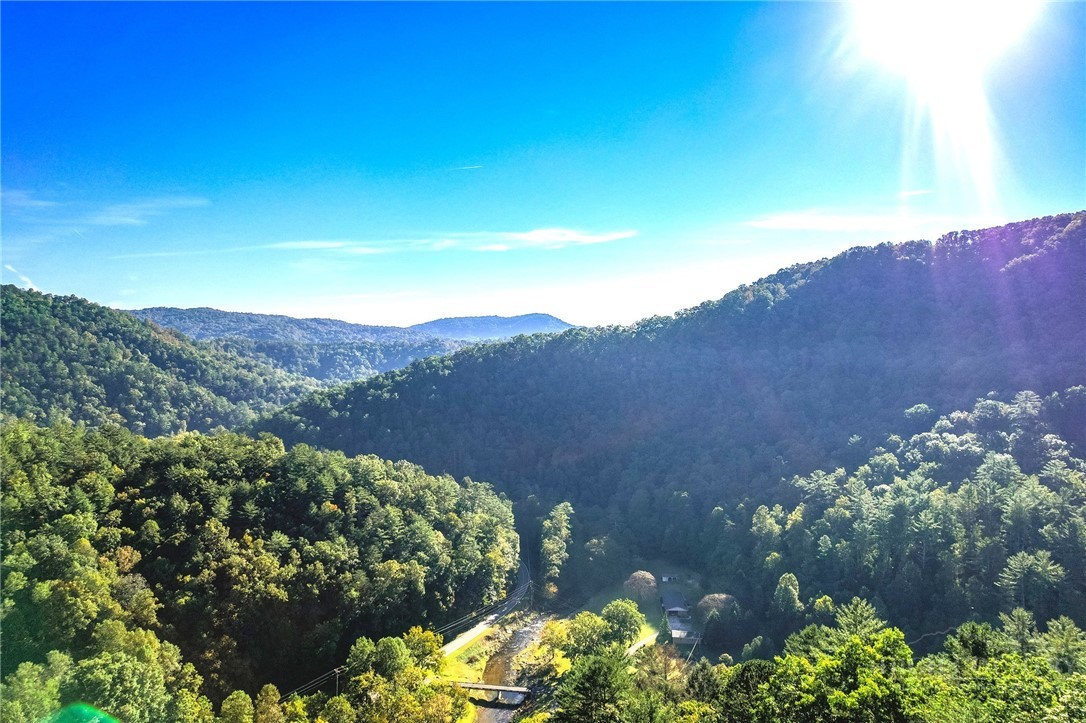 5521 Elk Creek Darby Road Property Photo 10