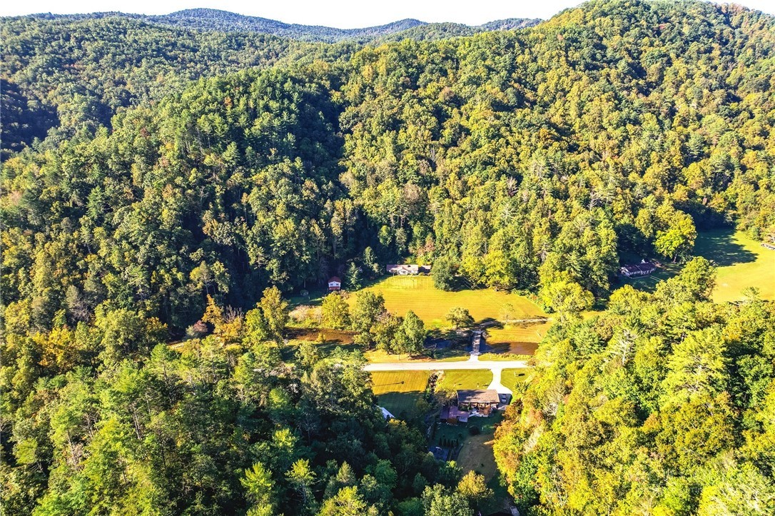 5521 Elk Creek Darby Road Property Photo 11