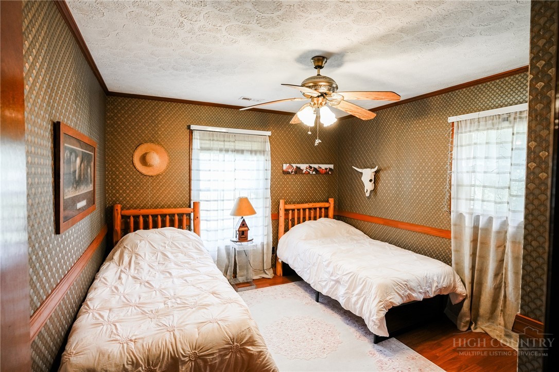 5521 Elk Creek Darby Road Property Photo 22