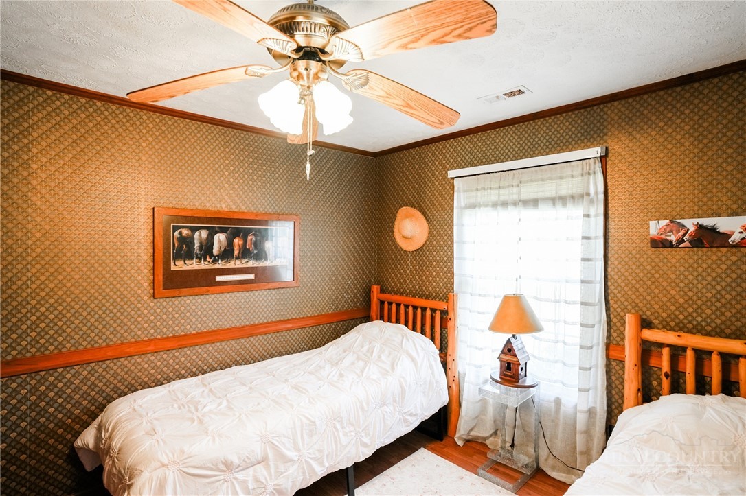 5521 Elk Creek Darby Road Property Photo 23