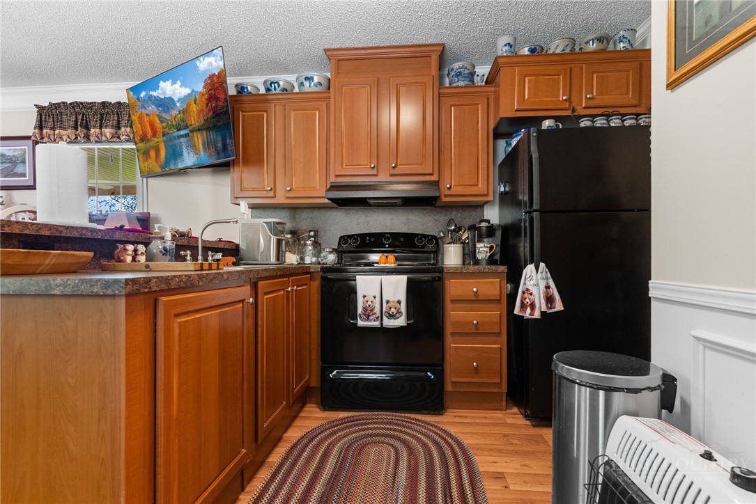 99 Lynn Lane Property Photo 10