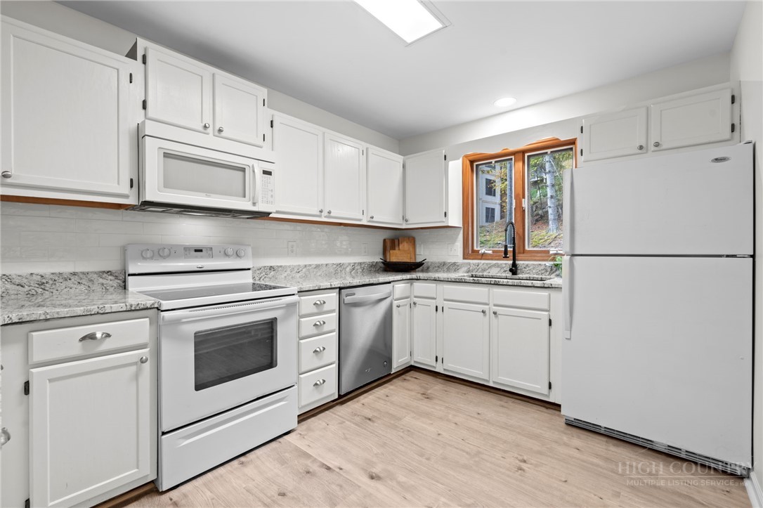106 Village Road Property Photo 10