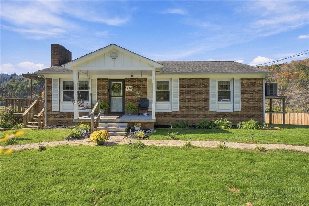 836 Howard Edmisten Road Property Photo 1