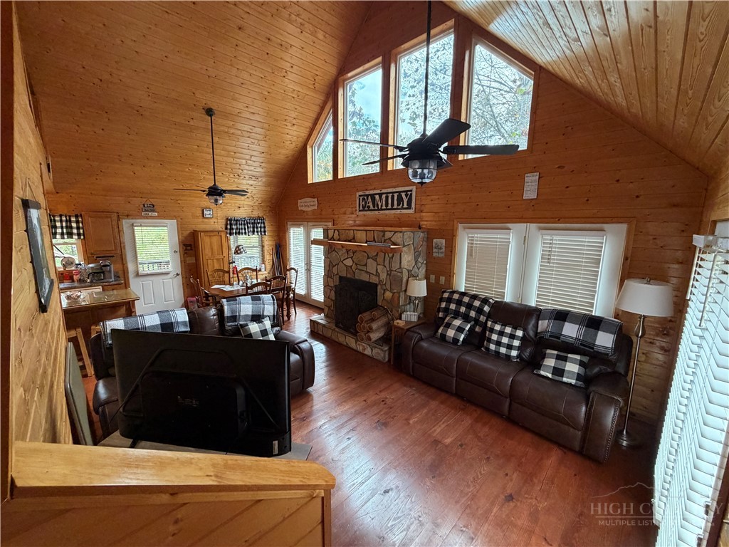183 E Weaver Ford Road Property Photo 7