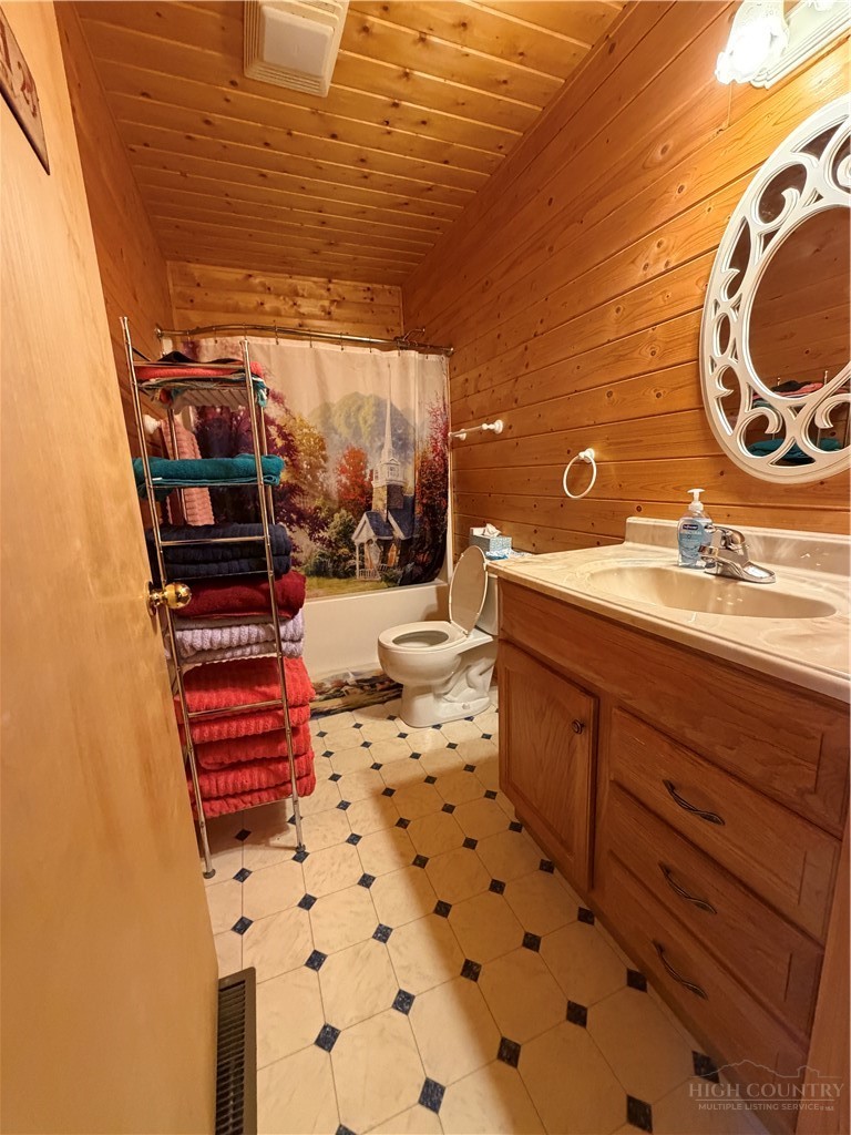 183 E Weaver Ford Road Property Photo 14