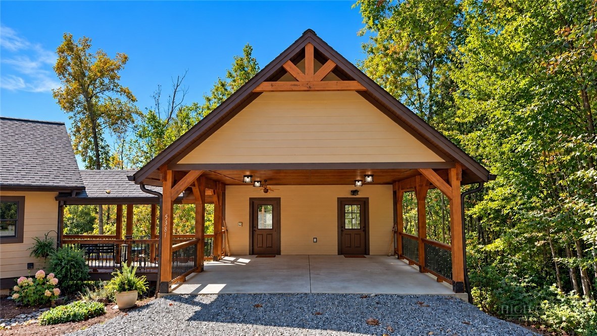 5381 Dogwood Way Property Photo 4