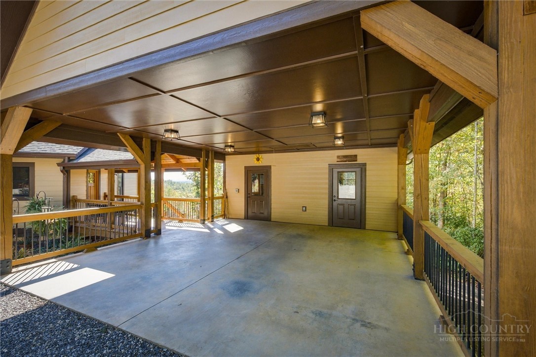 5381 Dogwood Way Property Photo 5