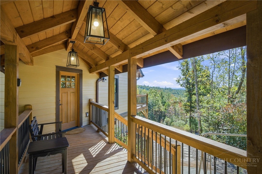 5381 Dogwood Way Property Photo 6
