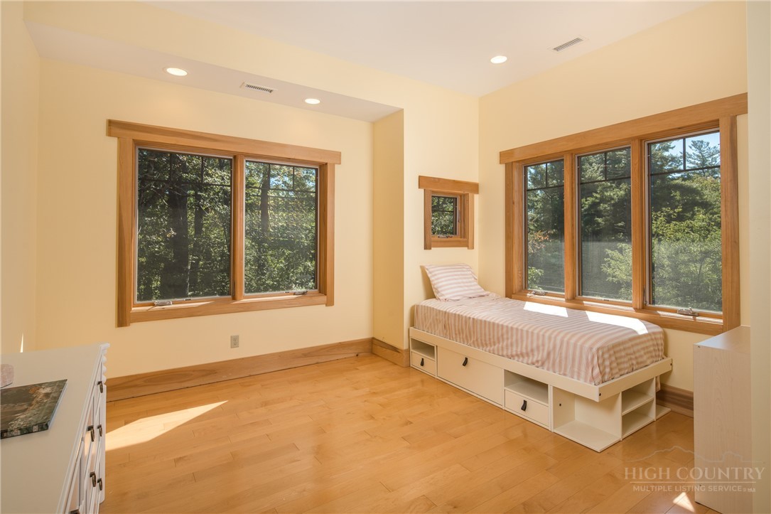 204 Hill Street Property Photo 18