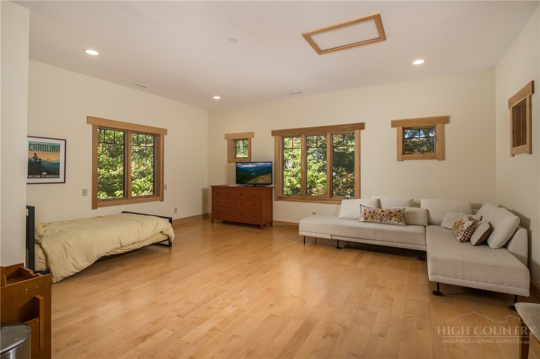 204 Hill Street Property Photo 25