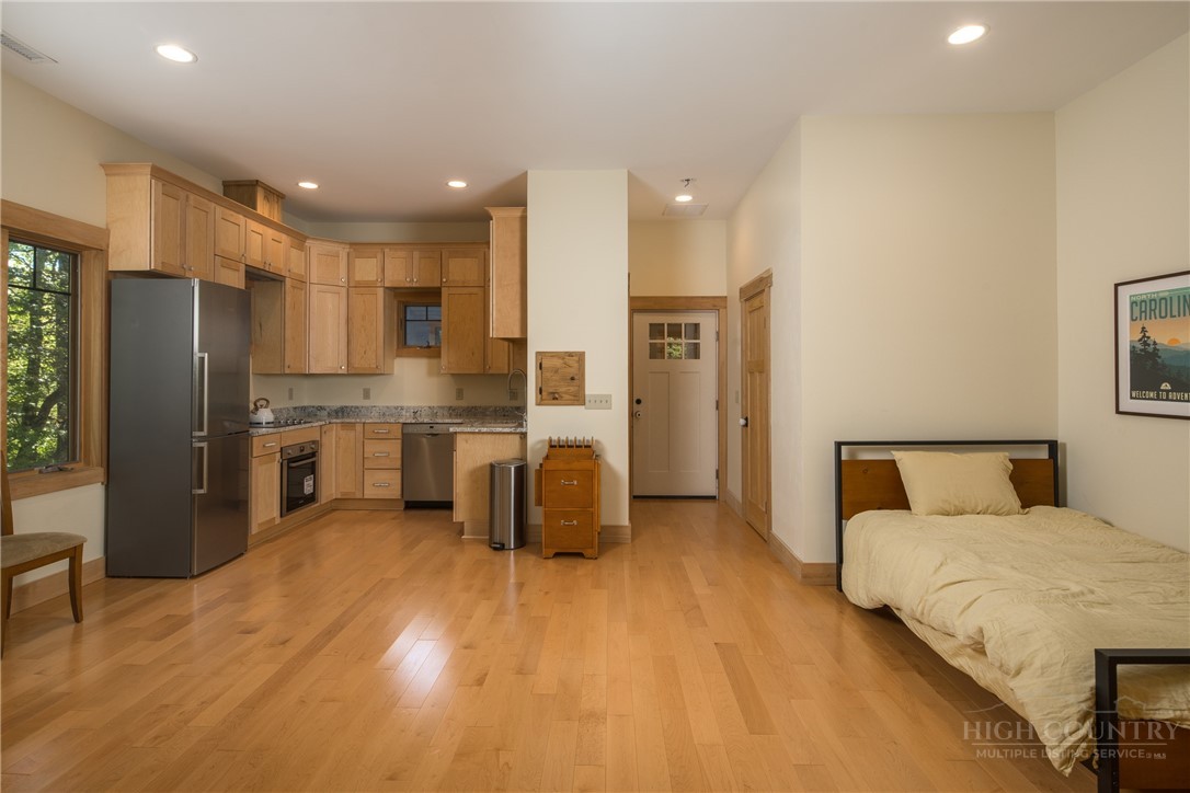 204 Hill Street Property Photo 27